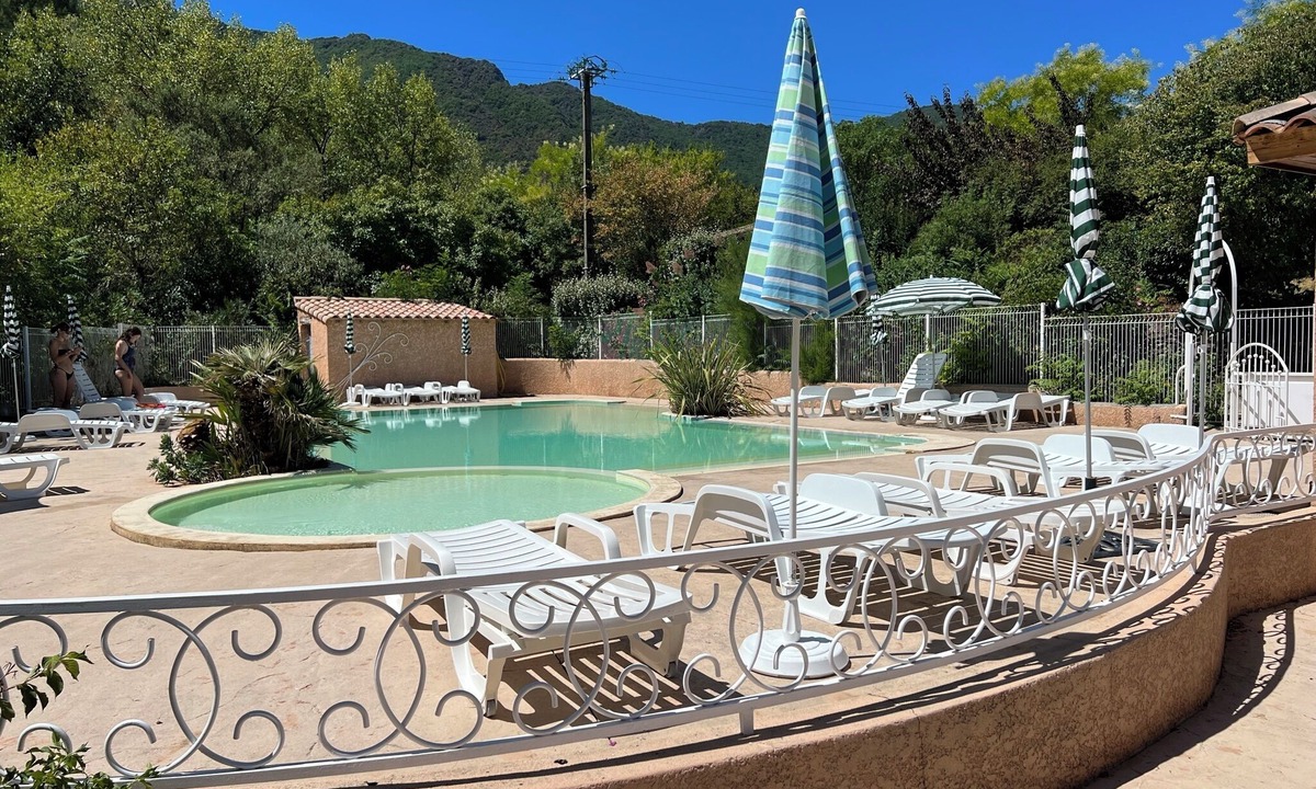 Gravieres Ski Chalet | Chalet Nature Avec Piscine