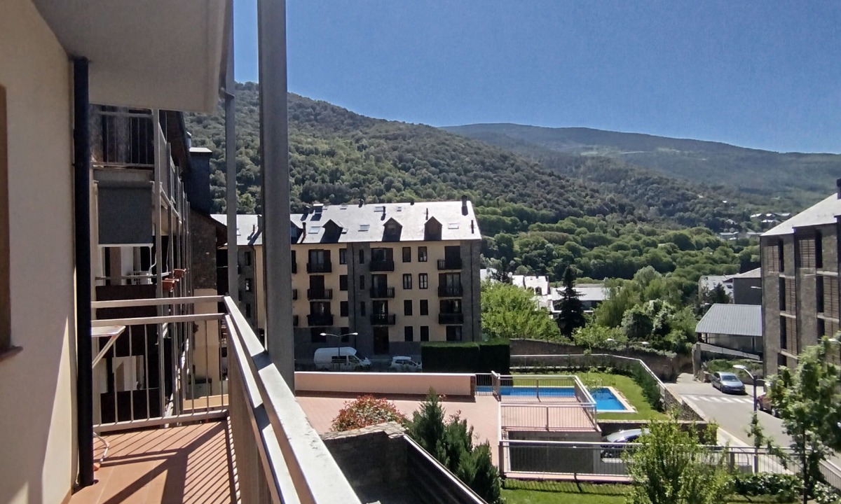 Sort Apartment | Apartamento 2 Hab. con Balcón, Acceso a la Piscina
