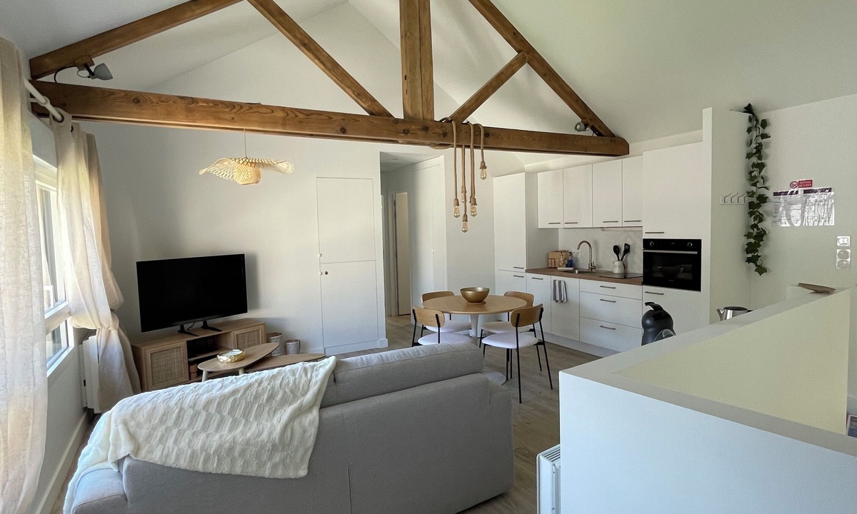 Escoville Apartment | L'appart Charmant Avec son Belle Espace Extérieur