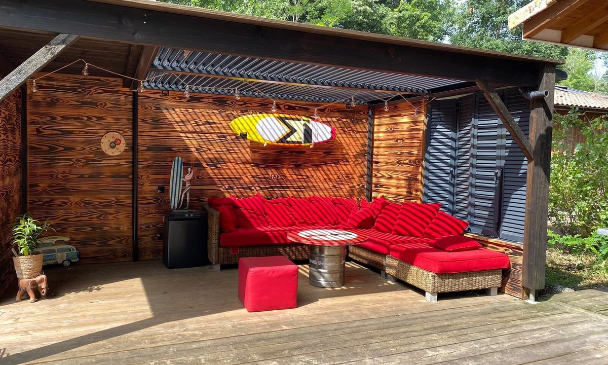 Sanguinet House | Maison de Vacances au Milieu des Bois en Bordure de lac