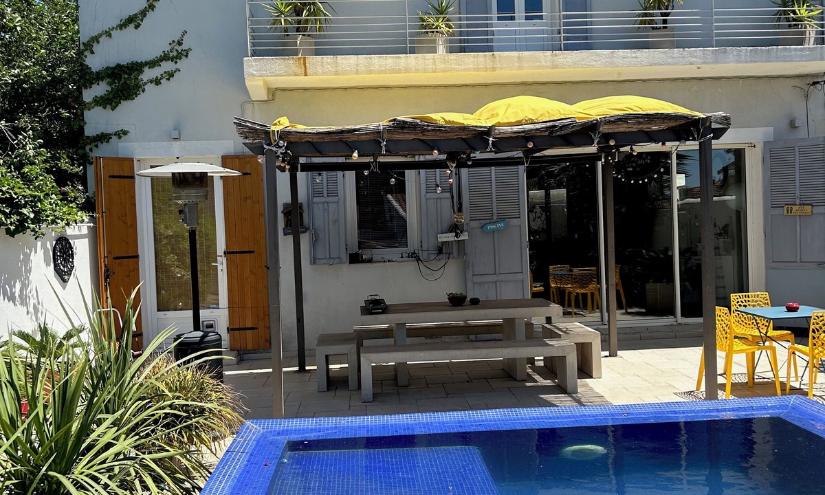 4th Arrondissement House | Location Saisonnière Maison Marseillaise Avec Piscine