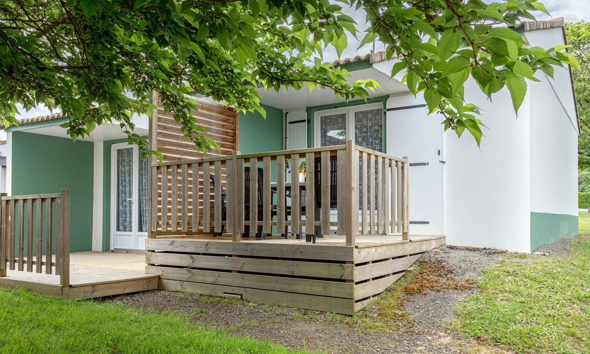 Mache Resort | Holiday Home '2 - T2 Confort' with Shared Pool and Shared Garden