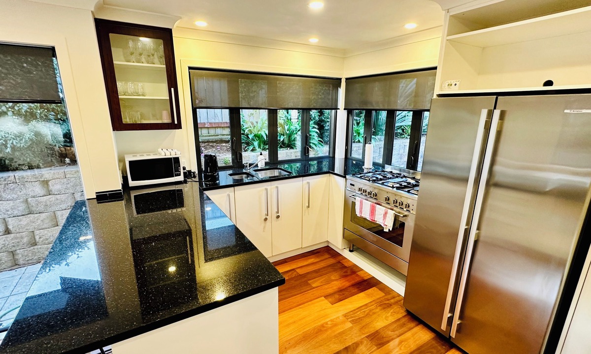 Petone House | Warm, Modern, Child-friendly - Lower Hutt Escape