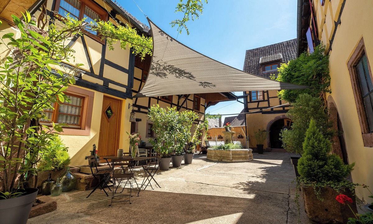 Saint-Hippolyte House | La Cour St Fulrad