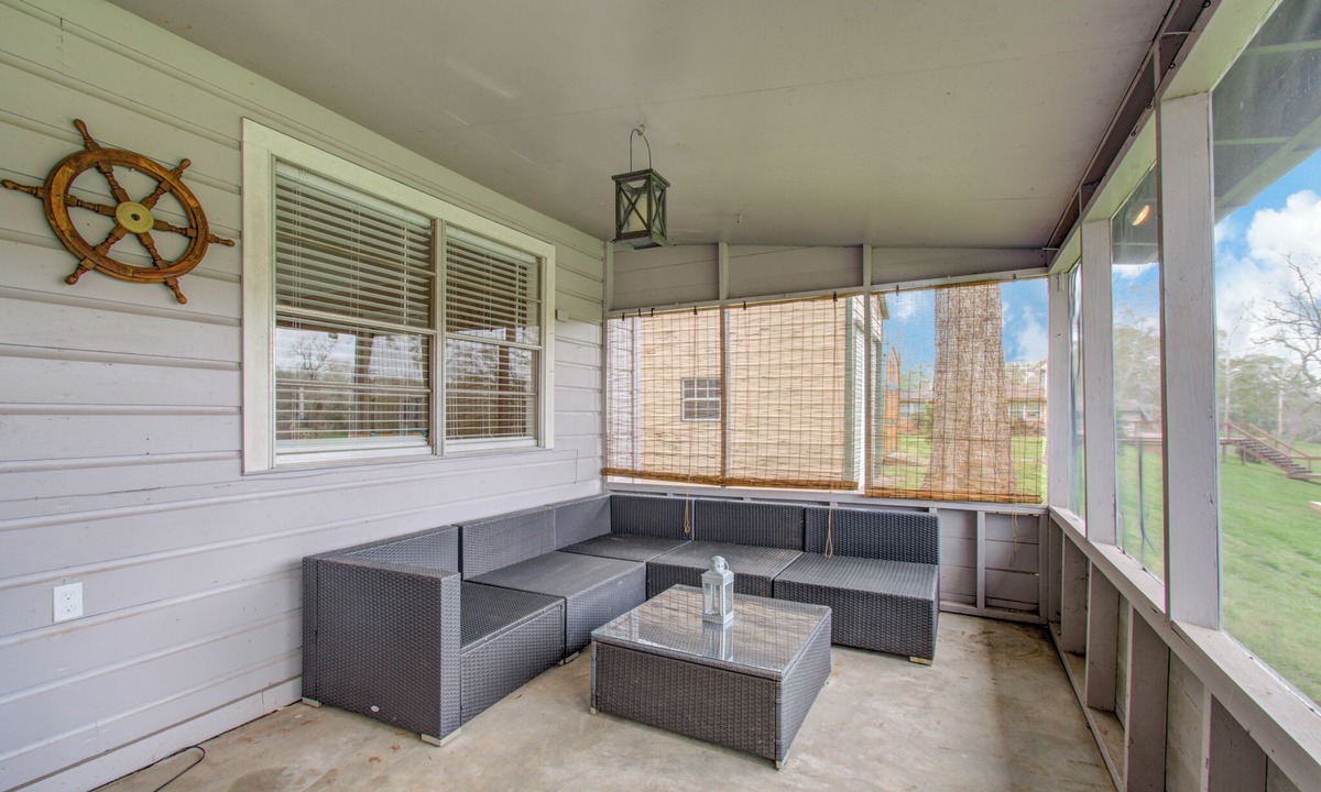 Wild Peach Village House | Cozy 1Bd/1Ba Waterfront Escape!
