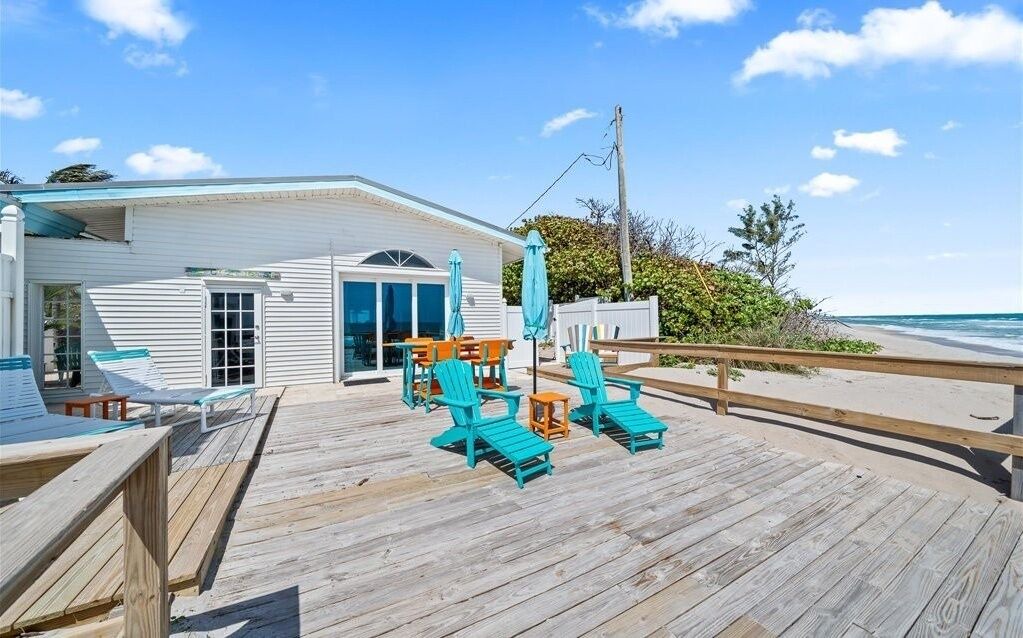 Melbourne Beach Cottage | Seagrape Beachfront Cottage - Direct Oceanfront