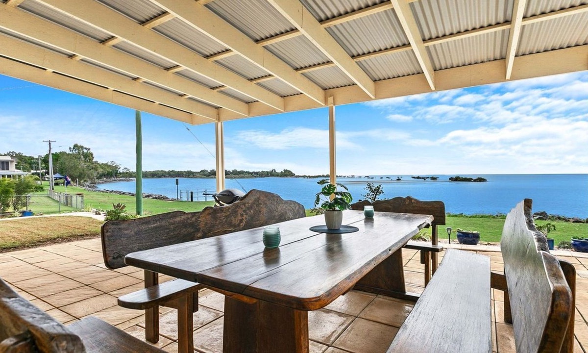 Toogoom House | Sandbar on Moreton 5 Bedroom