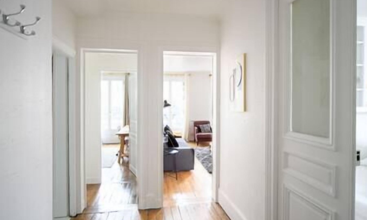 Notre-Dame-des-Champs Apartment | Charming Apartment with Balcony-6th-Mobility Lease