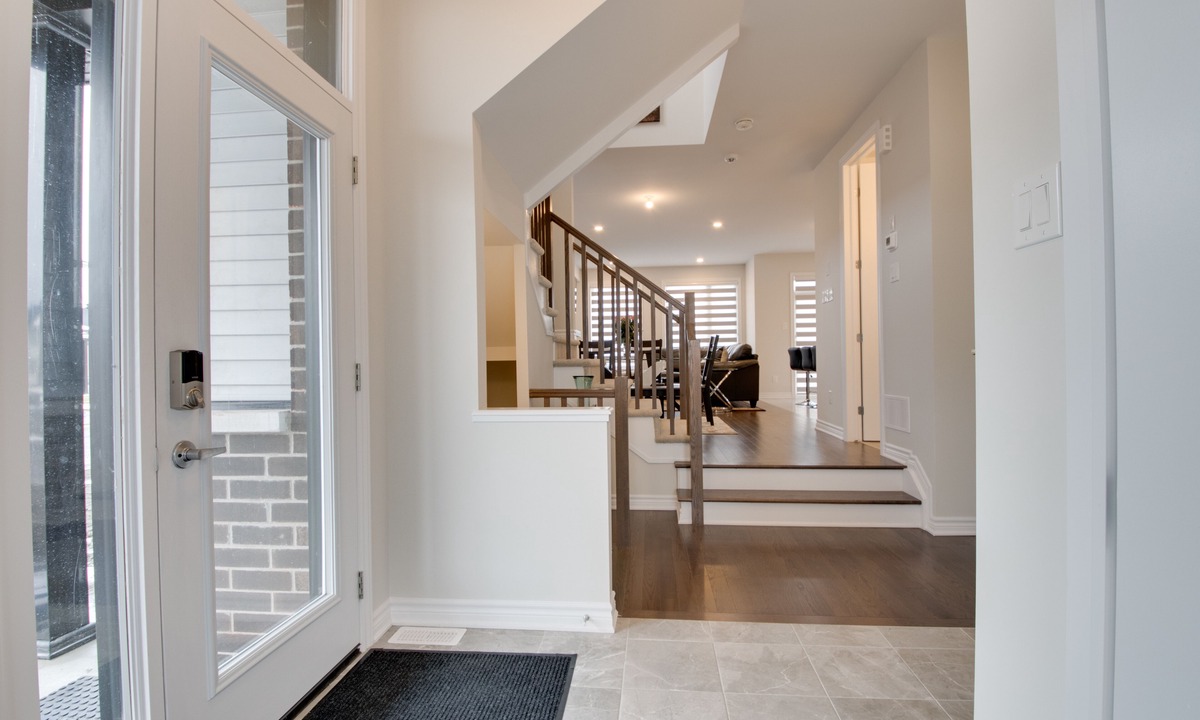 Ottawa Division House | Peaceful House at Barrhaven Ottawa