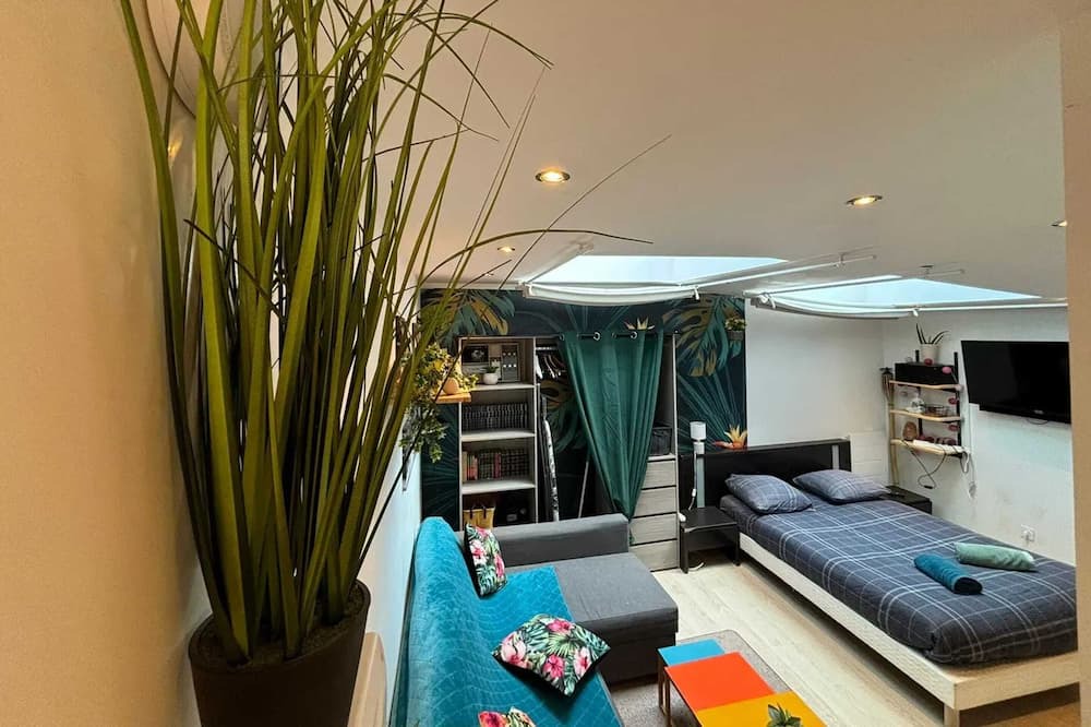 Henriville Apartment | Homerez - Nice studio for 4 ppl. at Amiens