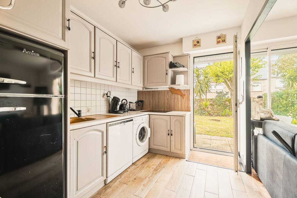 Le Rosais-La Flourie Apartment | The Saint Servan shell house