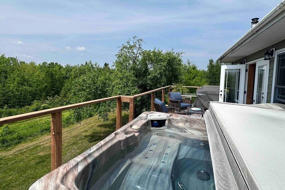 Sheffield House | This house is a 2 bedroom(s), 2 bathrooms, located in Ripples, NB.