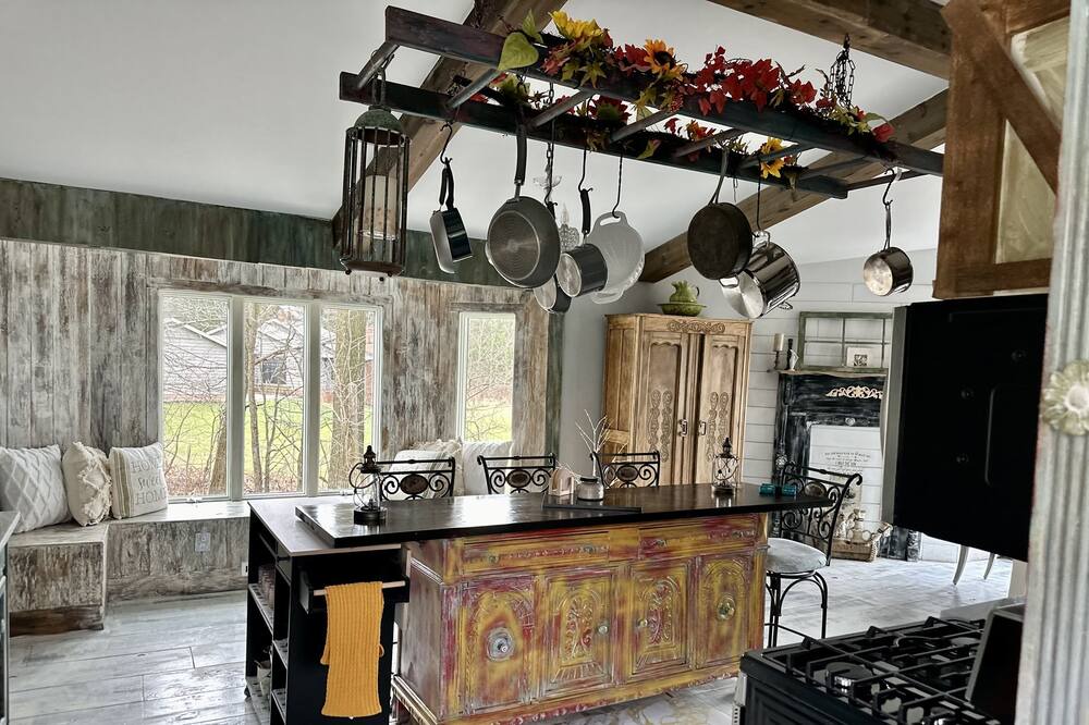 Boston Heights Other | The Brupoppy Farm & Stay is located in the heart of the National Parks.