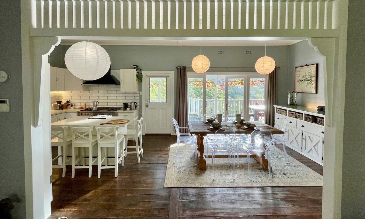 Rosebank House | Rustic Two Br Cottage overlooking the Valley.