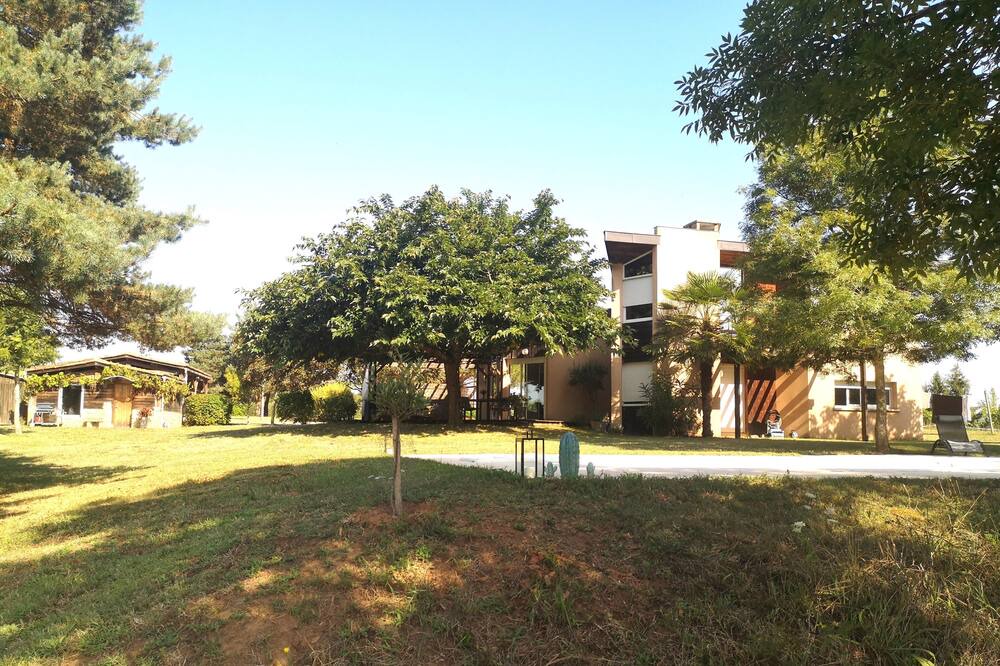 Le Bugue House | Stylish architect house with mature garden private pool. A real gem