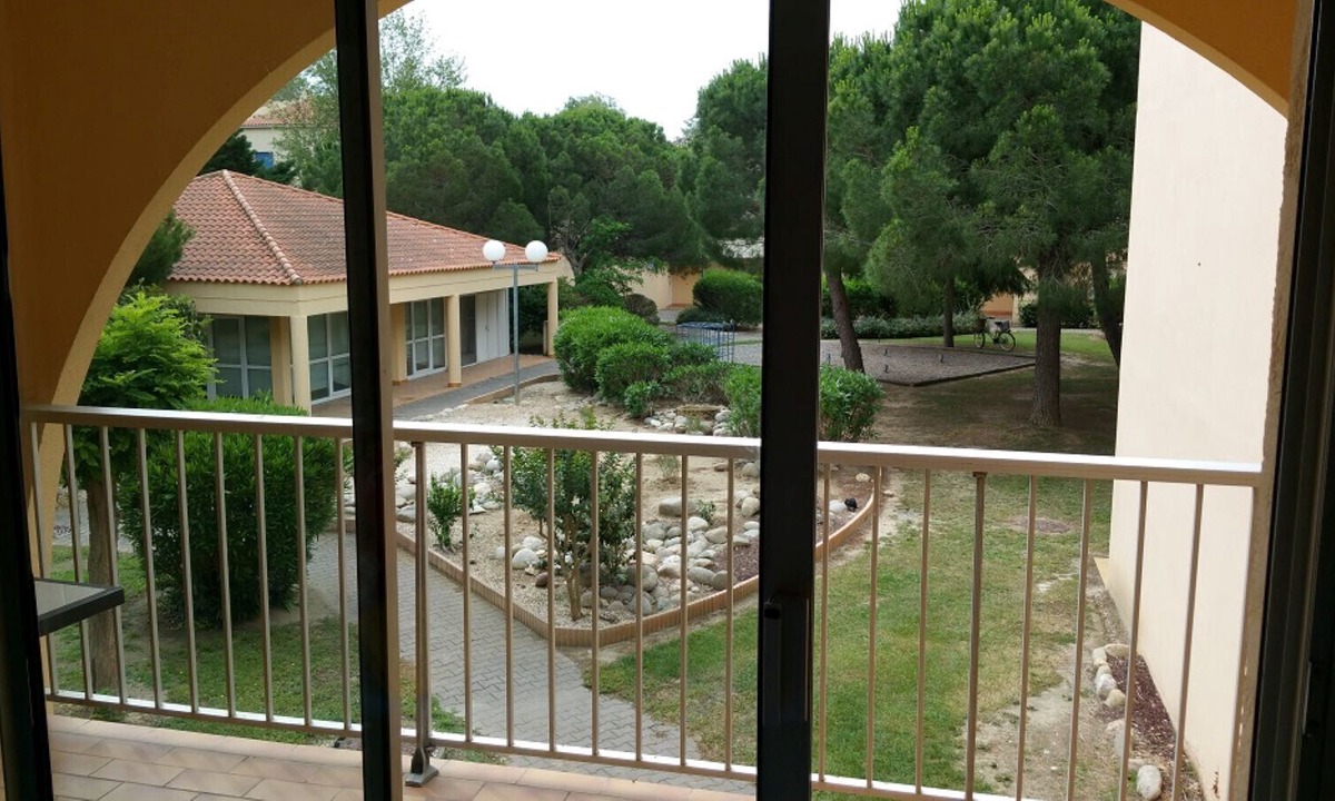 Les Hauts de Canet Apartment | Canet Cosy and air-conditioned apartment with swimming pool Garden view