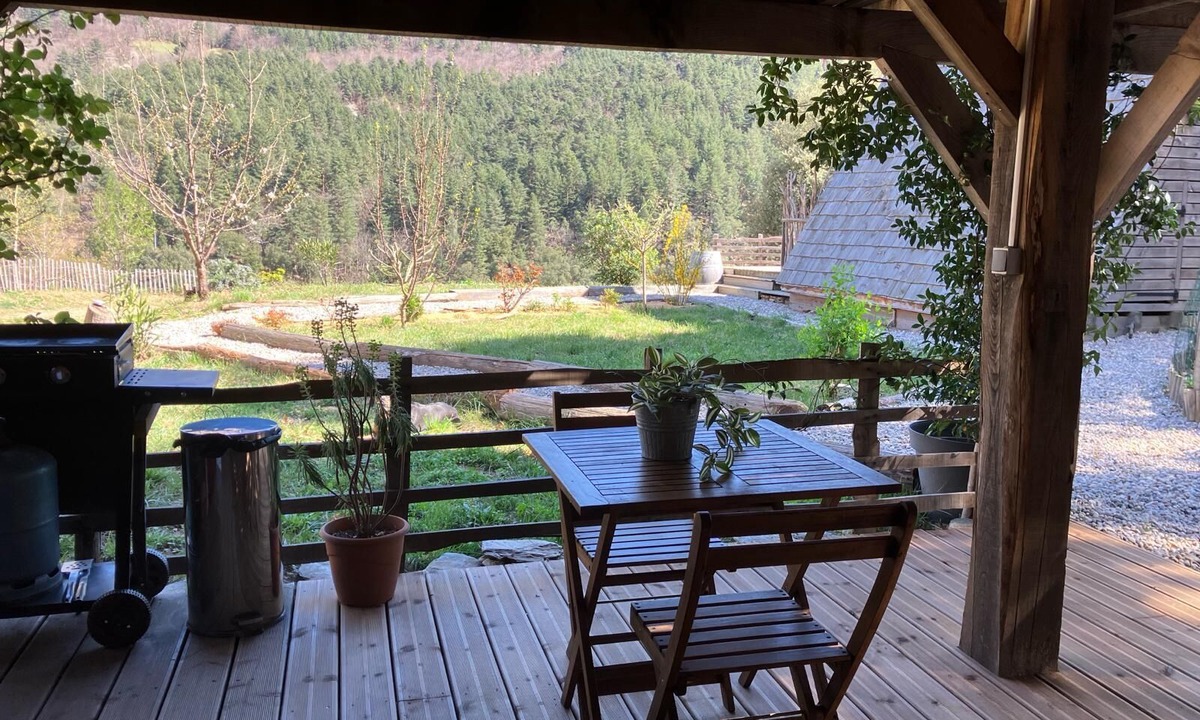 Saint-Andre-Capceze Ski Chalet | Chalet sur Pilotis