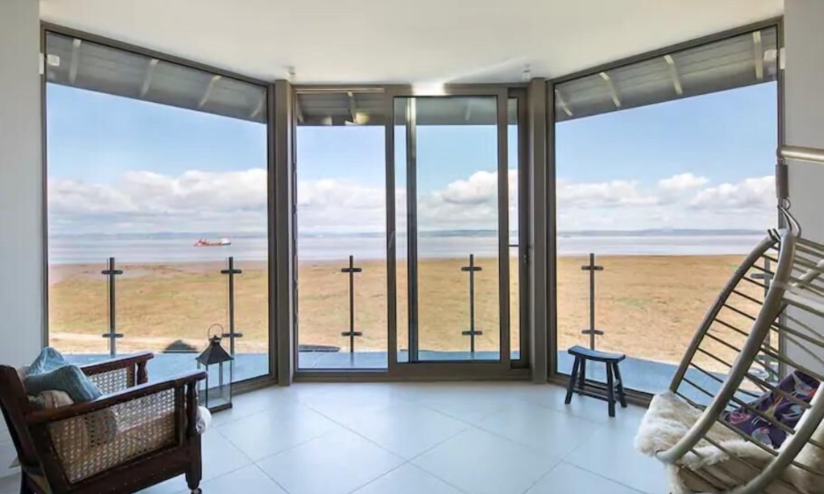 Portishead House | Captivating 7-Bed House in Bristol