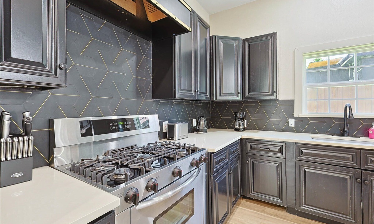 Dallas House | Charming 3-BD Getaway in the Heart of Dallas