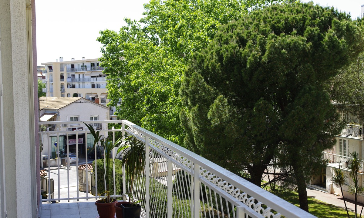 Estanove Apartment | Appartement Avec Terrasse et Parking Privatif