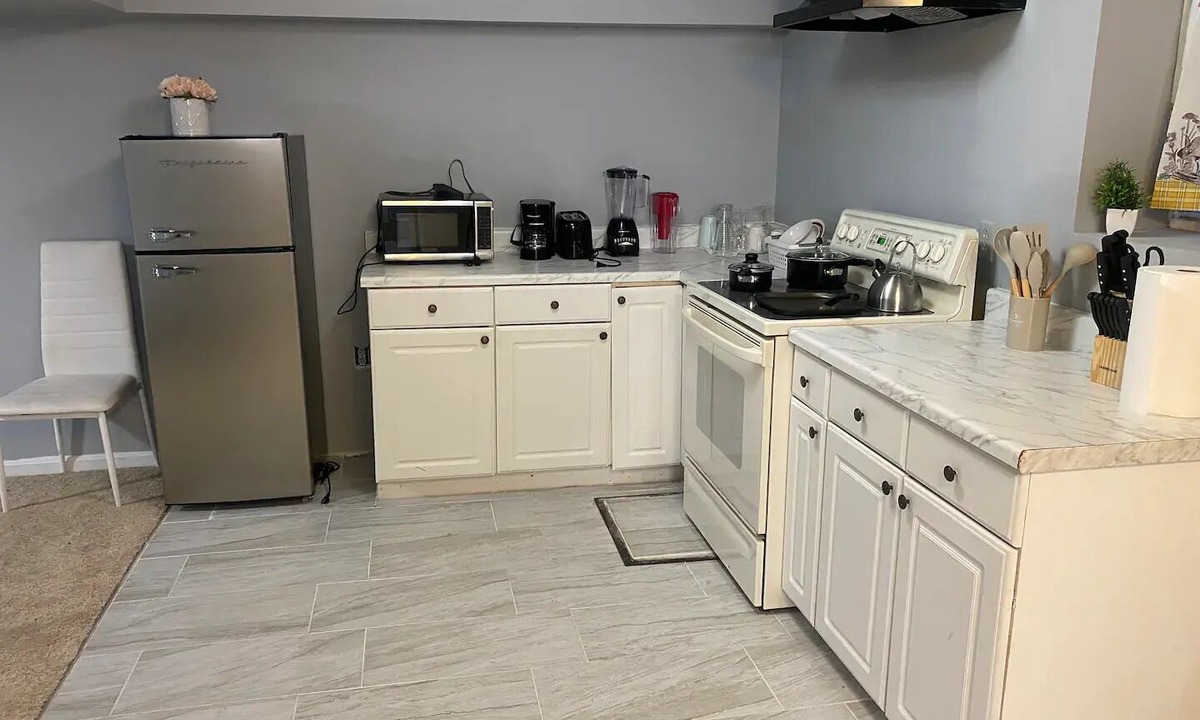 Calverton Apartment | Silver Spring md 20904 3 bedroom Private Entry