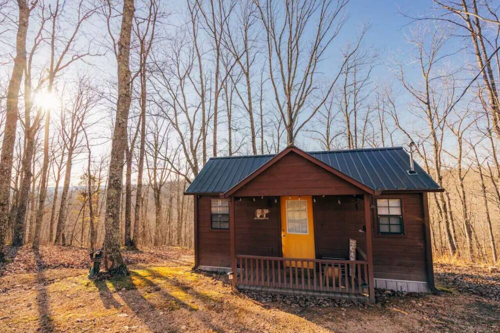 Holladay Cabin | Cozy Tiny Cabin Getaway w/ Views