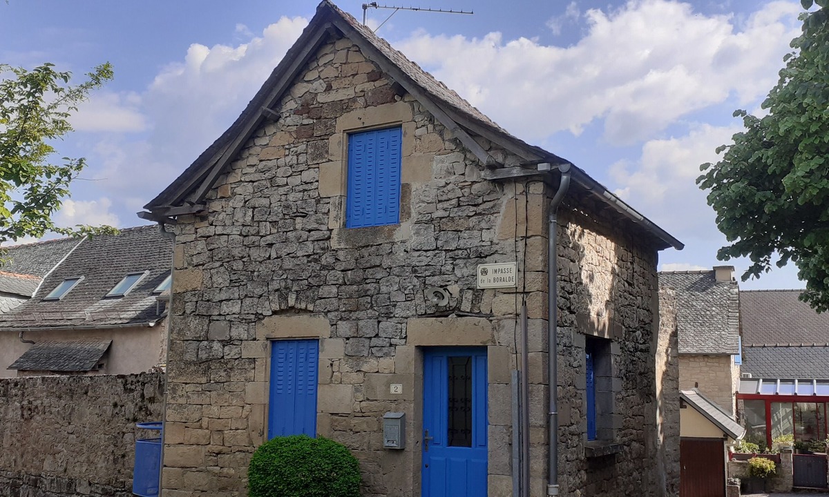 Mondalazac House | La Petite Maison Bleue du Grand Mas