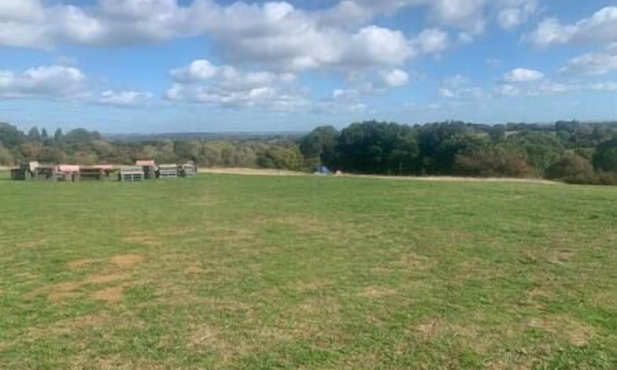 Cuddesdon RV Rental | Glamping Bell Tent 2