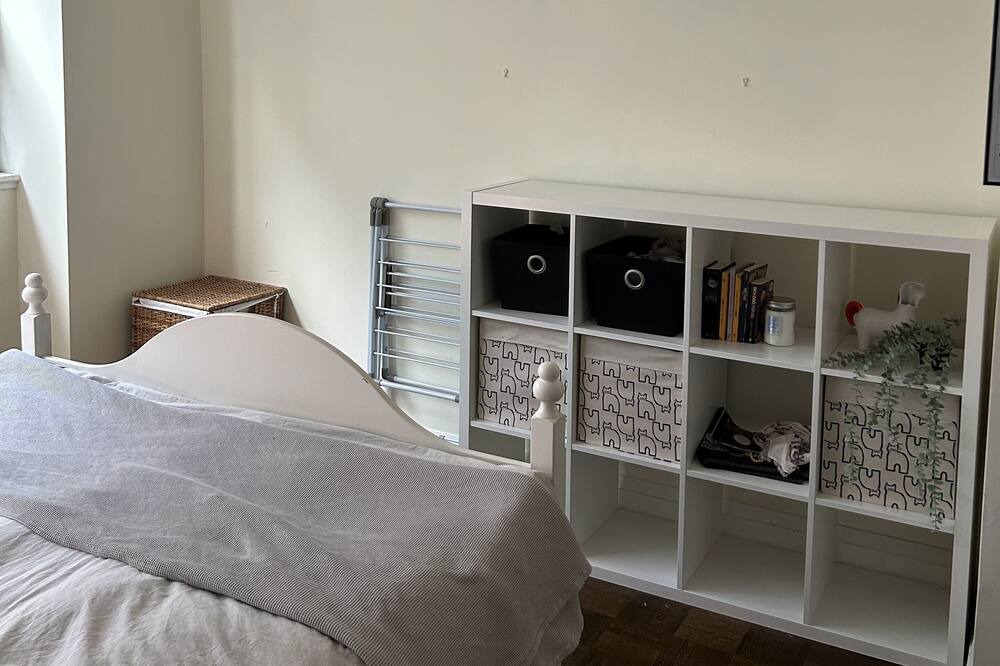 Forest Hill South Apartment | Cozy & tidy 1 private room in Casa Loma
