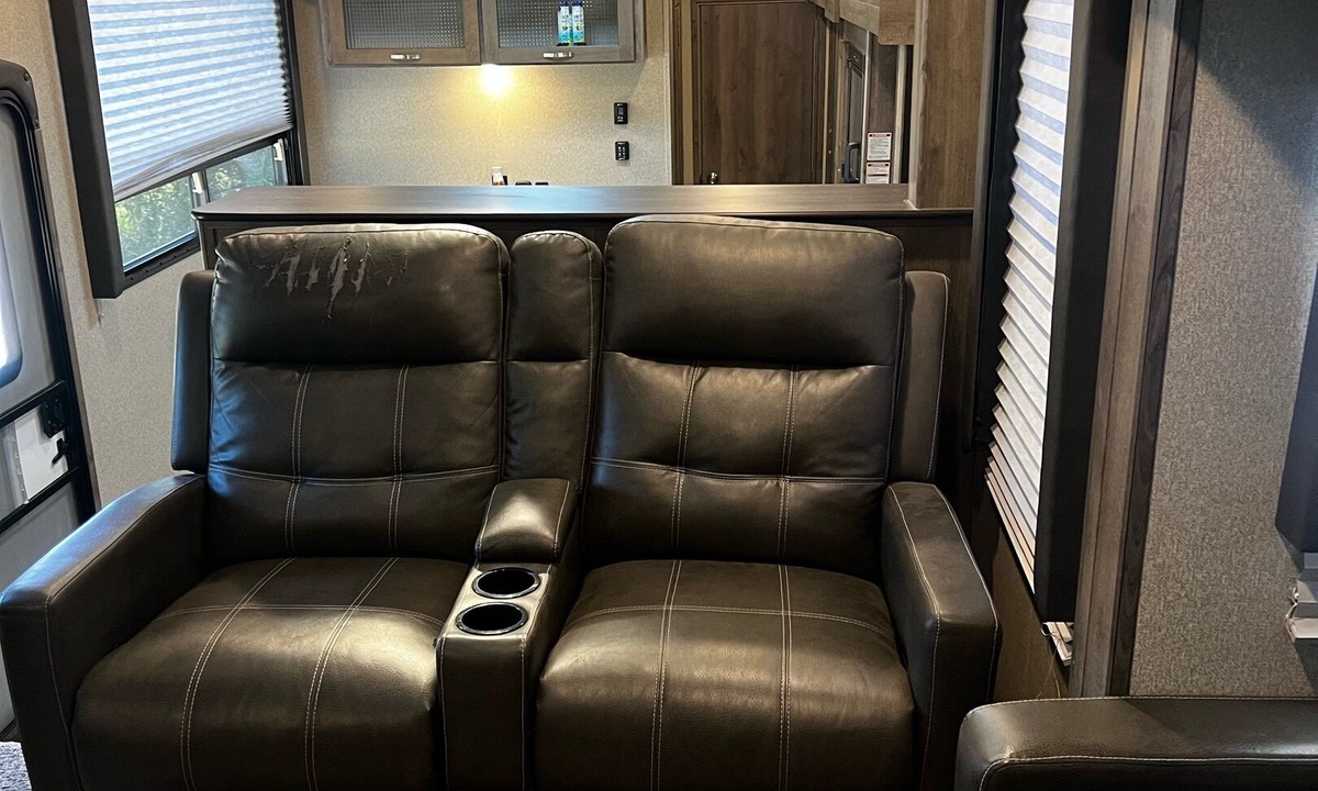 Bridge City House | 1 bedroom RV in Bridge City
