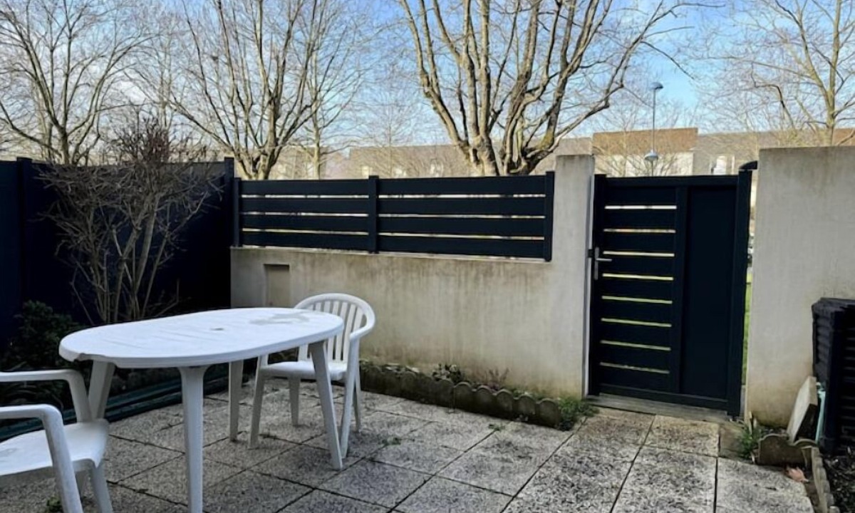 Maurepas House | Maison de Ville Avec Extérieur