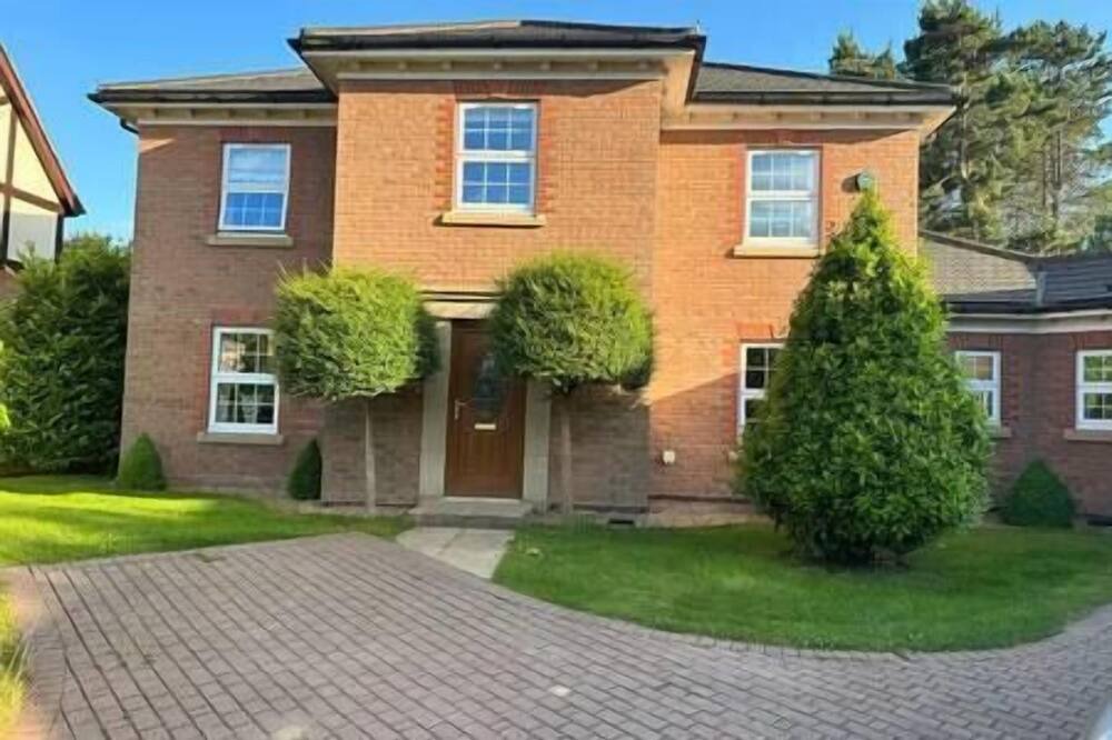 Billingham House | luxury 4 bed entire house
