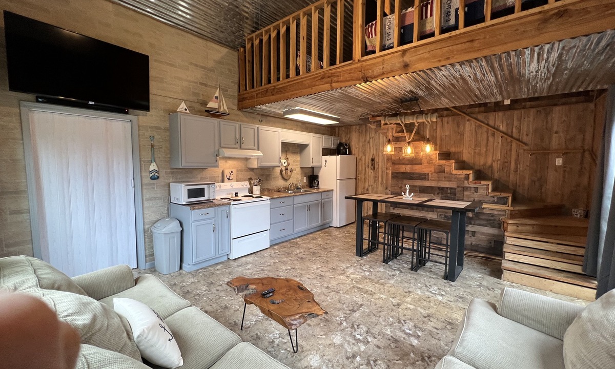Higden Cabin | Cozy cabin near Greers Ferry Lake!