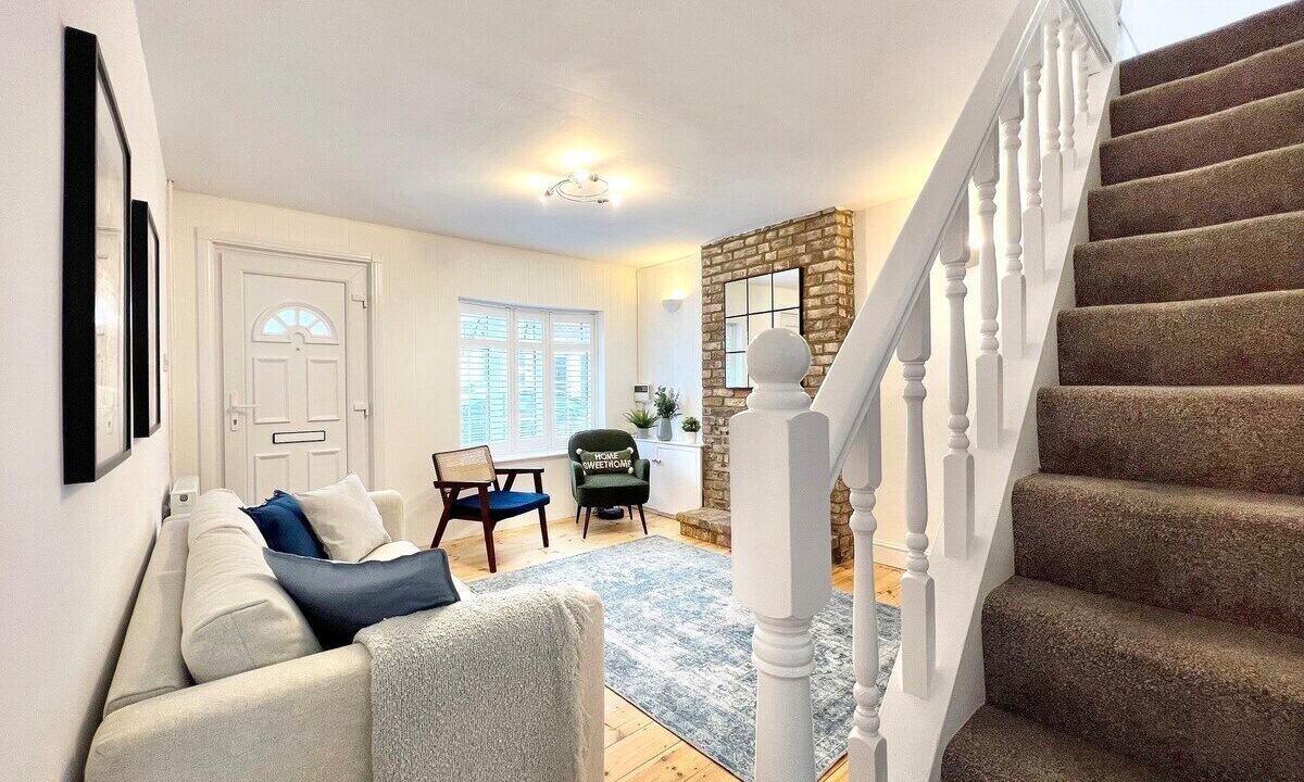Windsor Cottage | Stunning Windsor Cottage, Perfect Location