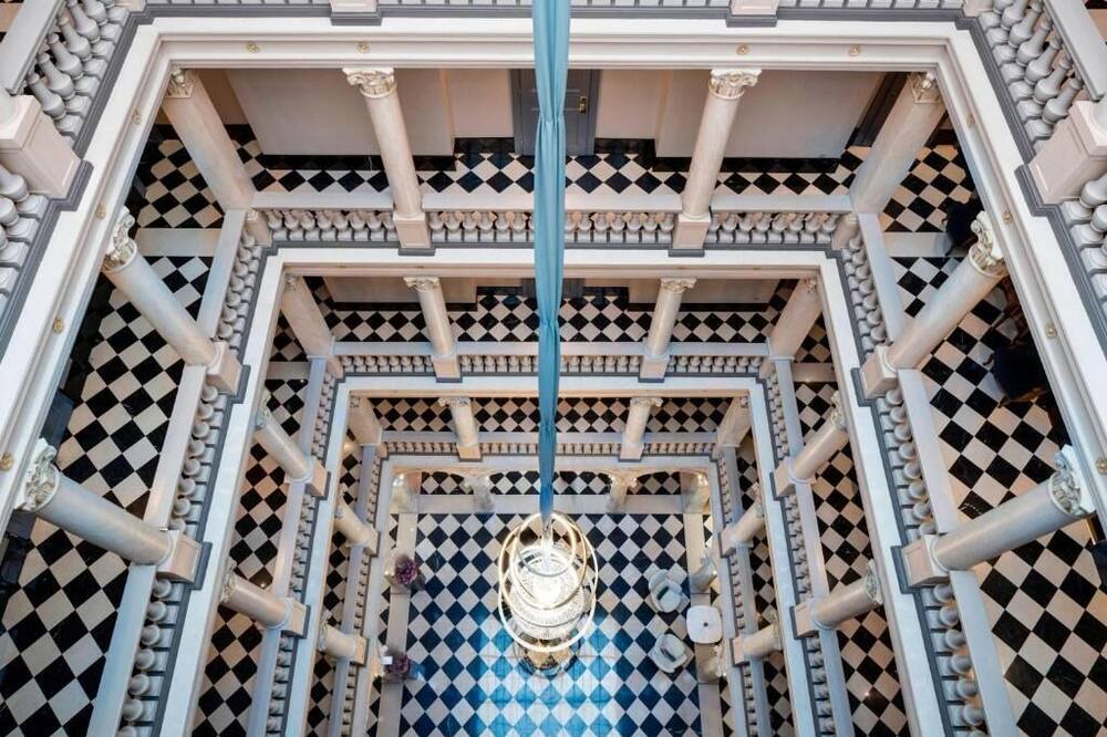 Downtown Geneva Hotel | Grace Kelly Suite