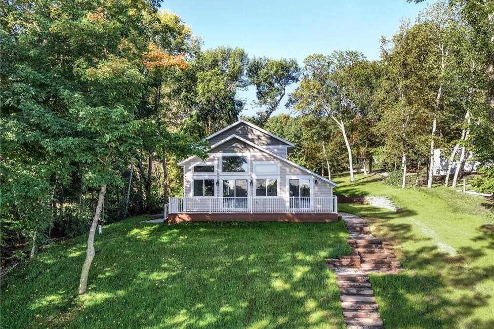 Dent House | West Mcdonald Lake Home, Dent, MN