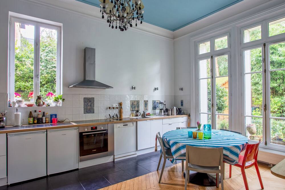 Neuilly-sur-Seine House | Private mansion in Neuilly-sur-Seine