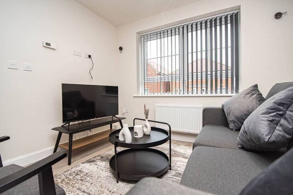 Doncaster House | A Stylish 2 Bed Riverside Home Doncaster