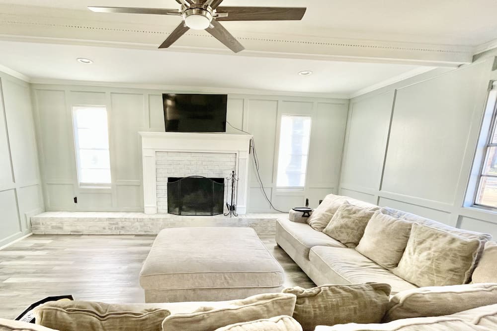 Lufkin House | East Texas Charm