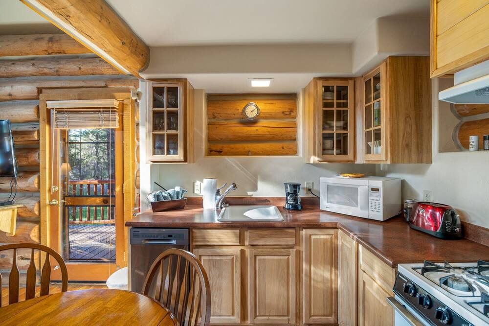 Greer House | The River Haven Cabin
