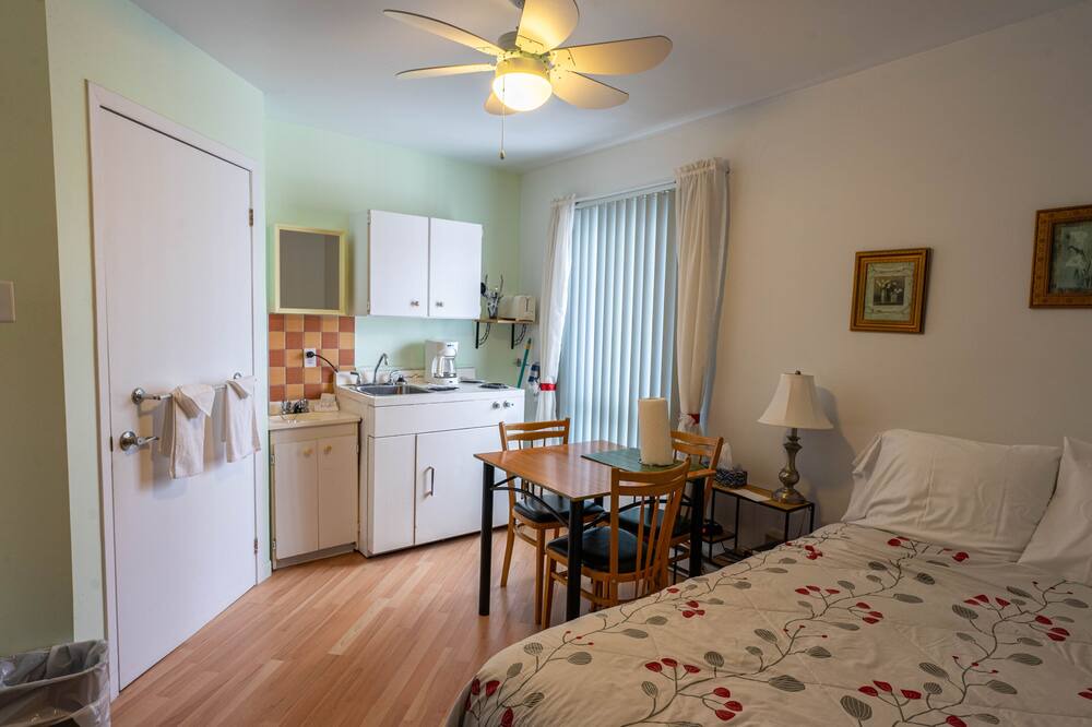 Cap de la Madeleine Apartment | 311 Chambre Pratique et Confortable