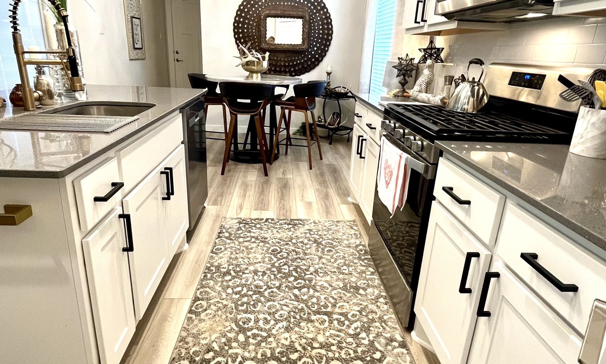 Wellborn House | College Station Midtown Cat House ~ 4 Bedroom