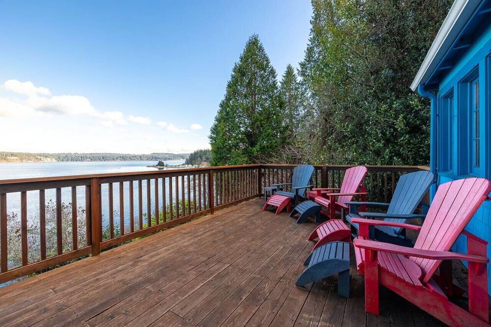 Greenbank Cabin | Sunrise View Waterfront Getaway