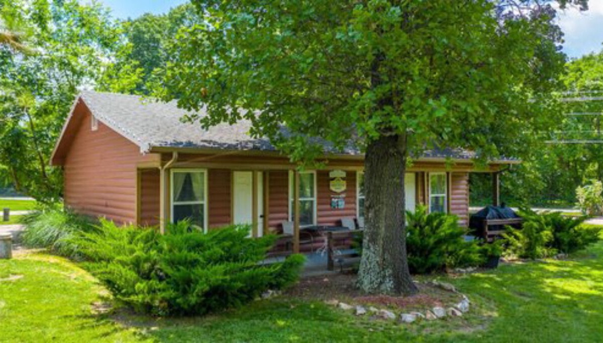 Cleora Cabin | The Mockingbird Cabin