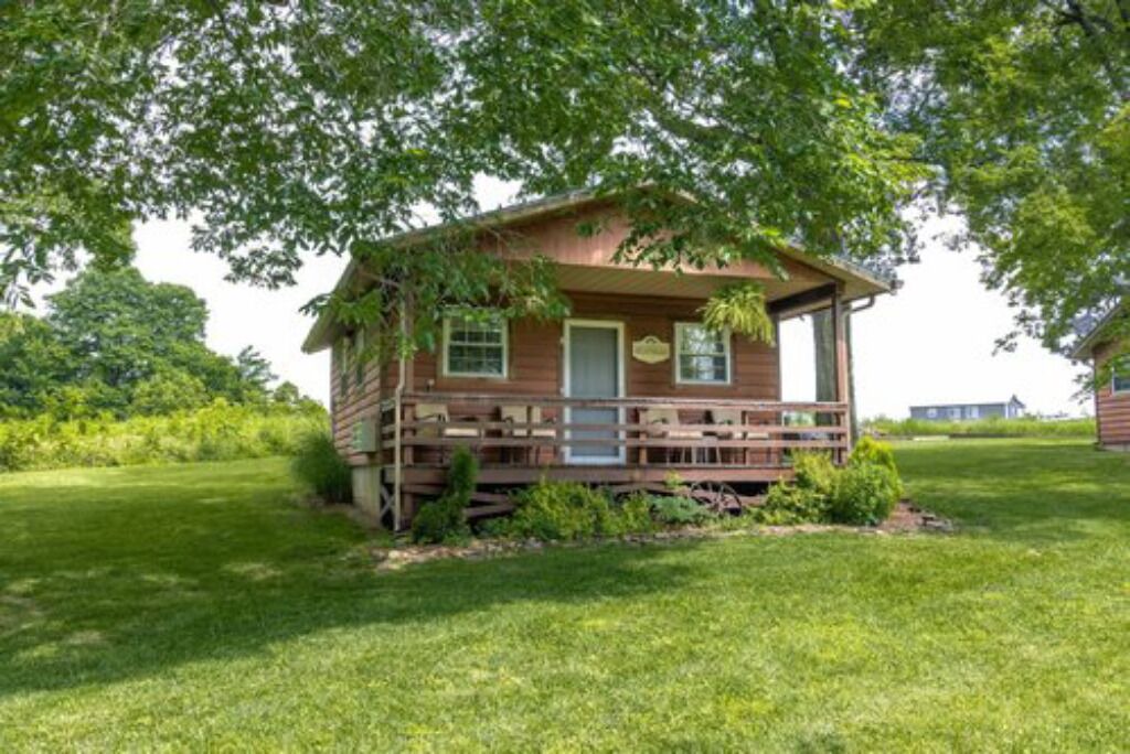 Cleora Cabin | The Nightingale Cabin