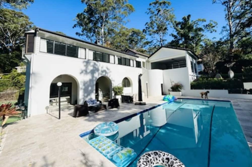 Warrawee House | Resort style living