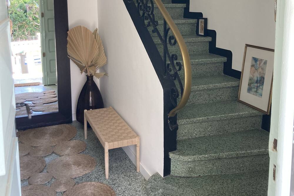 Bas-Vernet House | Vrbo Property