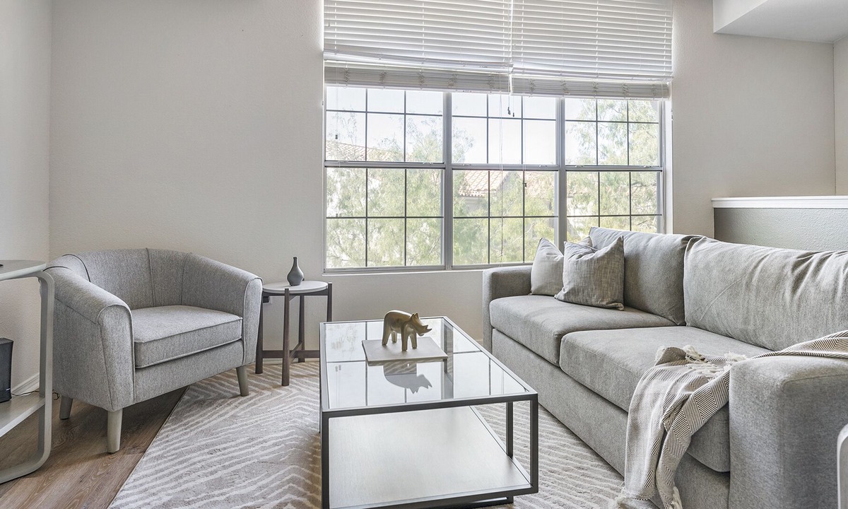 El Paso Apartment | Modern Apartment in Prime Location (ID1167X009)