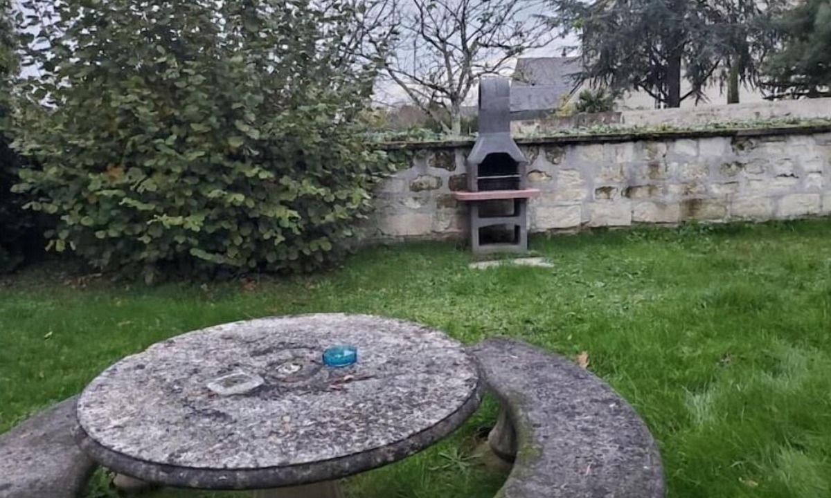 La Chapelle-sur-Loire House | Maison 3 Chambres Doubles Jardin