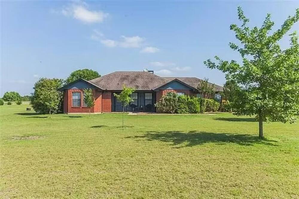 Ellis County House | Beautiful Country Home